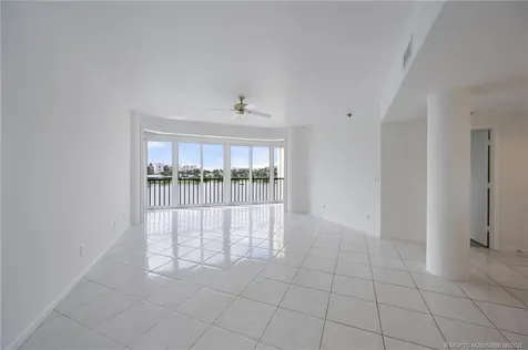 221 NE Plantation Road Stuart FL 34996