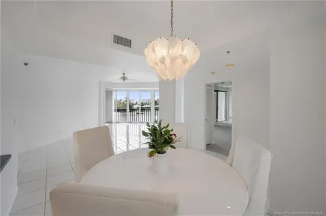 221 NE Plantation Road Stuart FL 34996