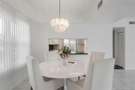 221 NE Plantation Road Stuart FL 34996