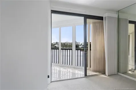 221 NE Plantation Road Stuart FL 34996
