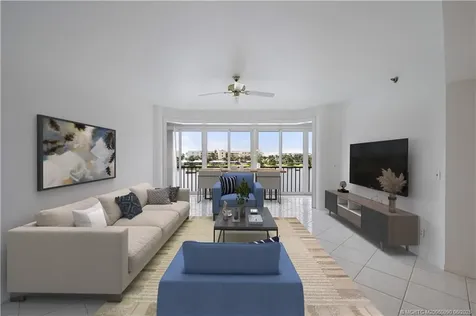221 NE Plantation Road Stuart FL 34996