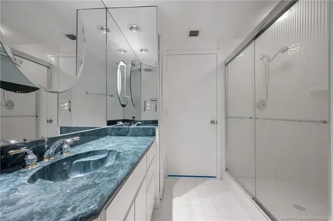 221 NE Plantation Road Stuart FL 34996