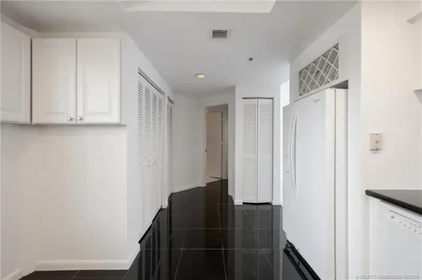 221 NE Plantation Road Stuart FL 34996