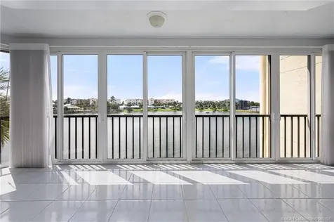 221 NE Plantation Road Stuart FL 34996