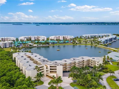 221 NE Plantation Road Stuart FL 34996