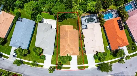 4922 SE Devenwood Way Stuart FL 34997