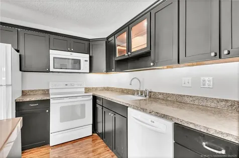 1800 SE Saint Lucie Boulevard Stuart FL 34996