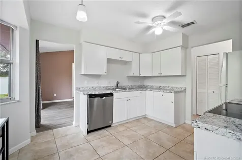 1074 SW Jennifer Terrace Port St Lucie FL 34953