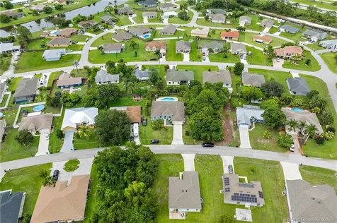 363 SW Film Avenue Port St Lucie FL 34953