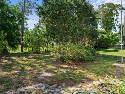 188 SE Crosspoint Drive Port St Lucie FL 34983