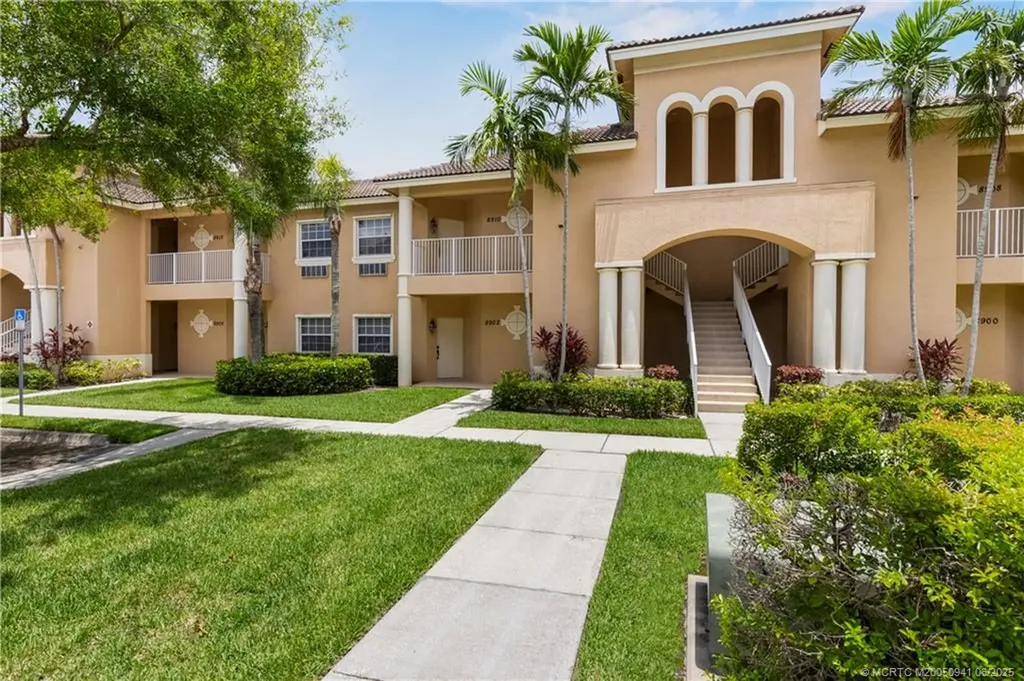 8902 Sandshot Court Port Saint Lucie FL 34986