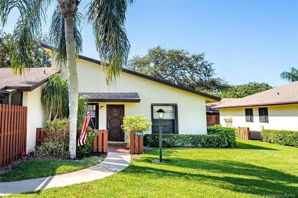 7993 SE Villa Circle Hobe Sound FL 33455