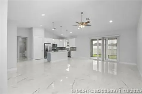 5842 NW Windy Pines Lane Port St Lucie FL 34986