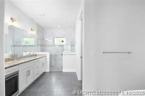 5842 NW Windy Pines Lane Port St Lucie FL 34986