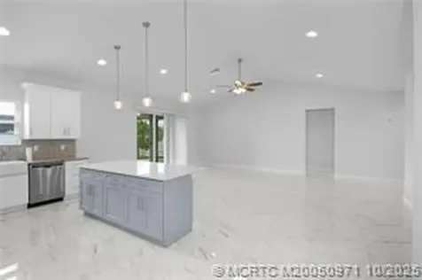 5842 NW Windy Pines Lane Port St Lucie FL 34986