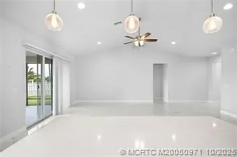 5842 NW Windy Pines Lane Port St Lucie FL 34986