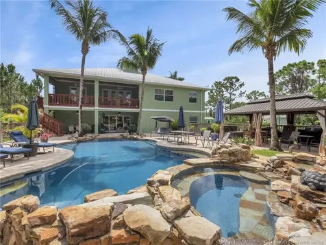 7701 Silver Oak Drive Port St Lucie FL 34952