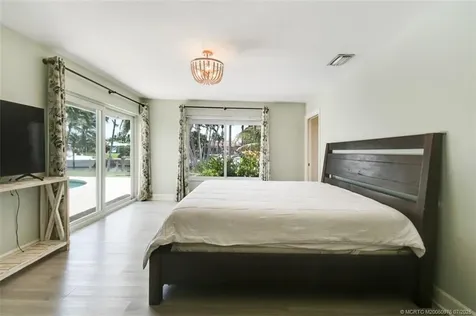 8318 SE Coconut Street Hobe Sound FL 33455