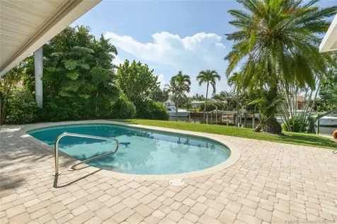 8318 SE Coconut Street Hobe Sound FL 33455