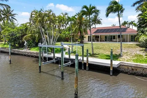 8318 SE Coconut Street Hobe Sound FL 33455