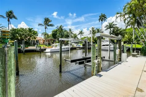 8318 SE Coconut Street Hobe Sound FL 33455