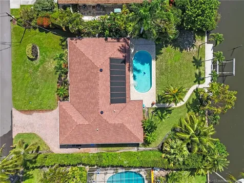 8318 SE Coconut Street Hobe Sound FL 33455