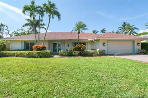 8318 SE Coconut Street Hobe Sound FL 33455