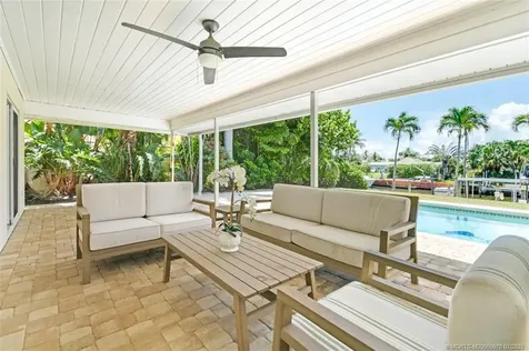 8318 SE Coconut Street Hobe Sound FL 33455