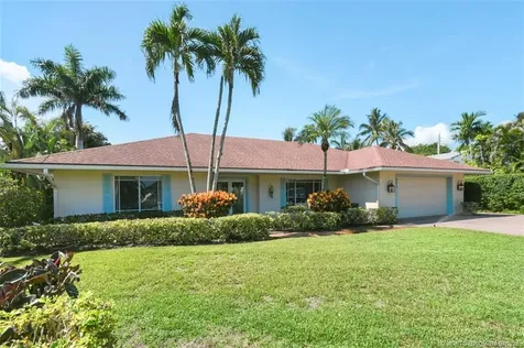 8318 SE Coconut Street Hobe Sound FL 33455