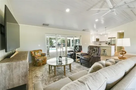 8318 SE Coconut Street Hobe Sound FL 33455