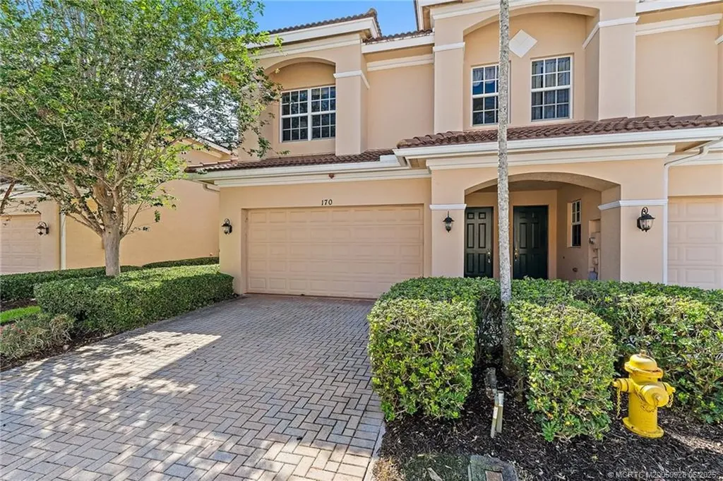 170 SW Walking Path Stuart FL 34997