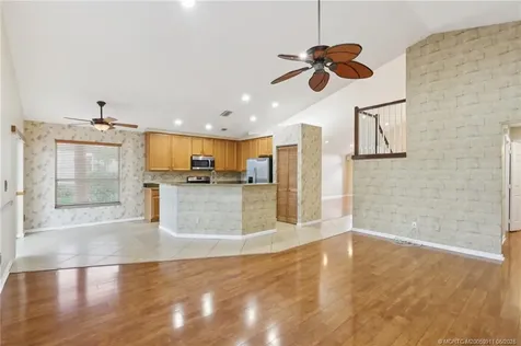 907 SE Westminster Place Stuart FL 34997