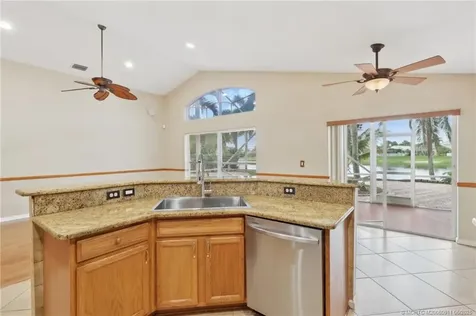 907 SE Westminster Place Stuart FL 34997
