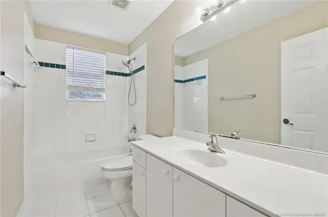 907 SE Westminster Place Stuart FL 34997