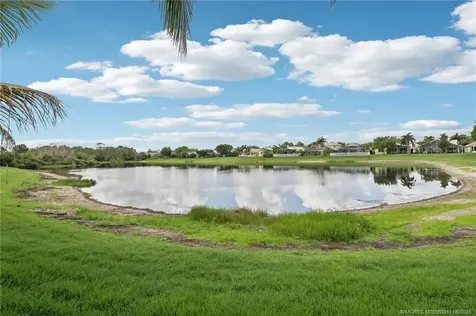 907 SE Westminster Place Stuart FL 34997