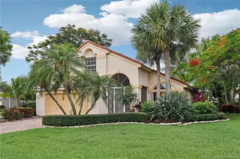 907 SE Westminster Place Stuart FL 34997
