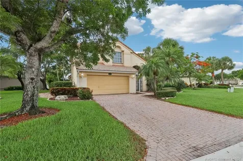 907 SE Westminster Place Stuart FL 34997