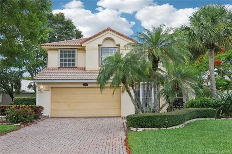 907 SE Westminster Place Stuart FL 34997