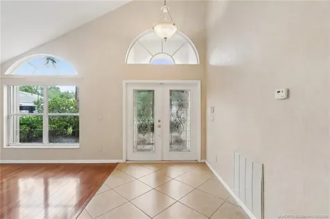 907 SE Westminster Place Stuart FL 34997