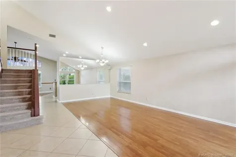 907 SE Westminster Place Stuart FL 34997