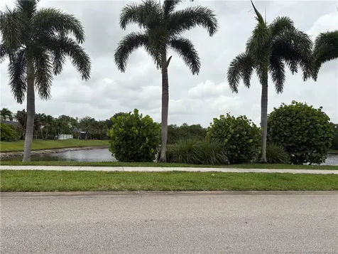 475 NW Fetterbush Way Jensen Beach FL 34957