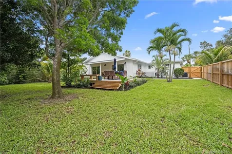 1567 NE Sottong Avenue Jensen Beach FL 34957