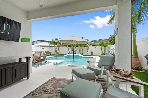 260 SE Via Visconti Port St Lucie FL 34952