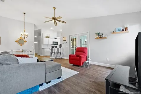 2138 SW Vista Road Port St Lucie FL 34953