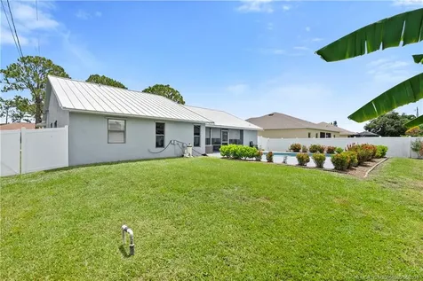 2138 SW Vista Road Port St Lucie FL 34953