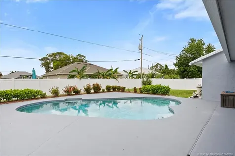 2138 SW Vista Road Port St Lucie FL 34953