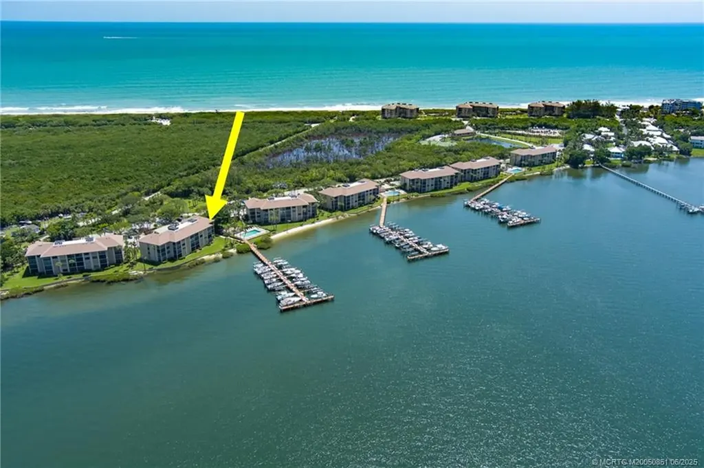 4490 NE Sandpebble Trace Stuart FL 34996