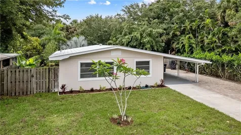 709 SW Bryant Avenue Stuart FL 34994