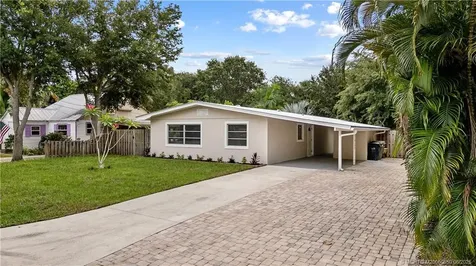 709 SW Bryant Avenue Stuart FL 34994