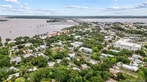 709 SW Bryant Avenue Stuart FL 34994